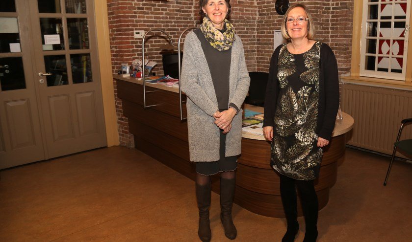 Ellen Dulk en Connie van den Broek genieten als vrijwilliger van het museum